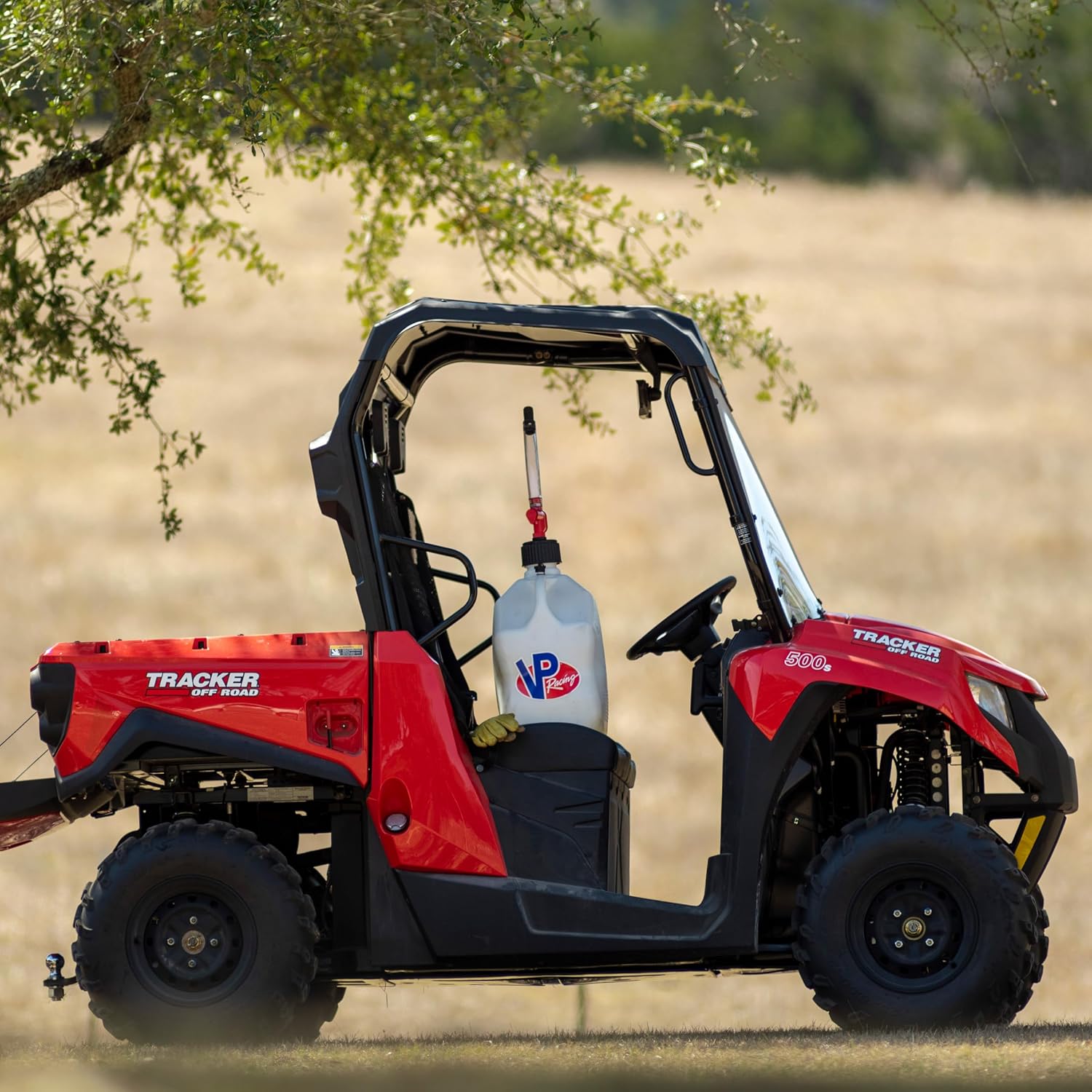VP Racing Motorsport Jugs: Square-Body Design, Hose Compatibility, and Track-Day Fueling Workflow